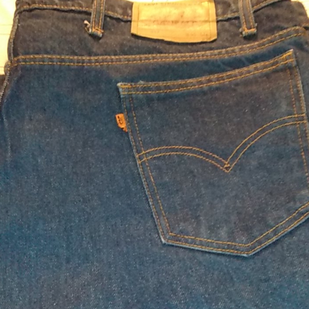 Men's Levi Jean's sz 46x32 like new